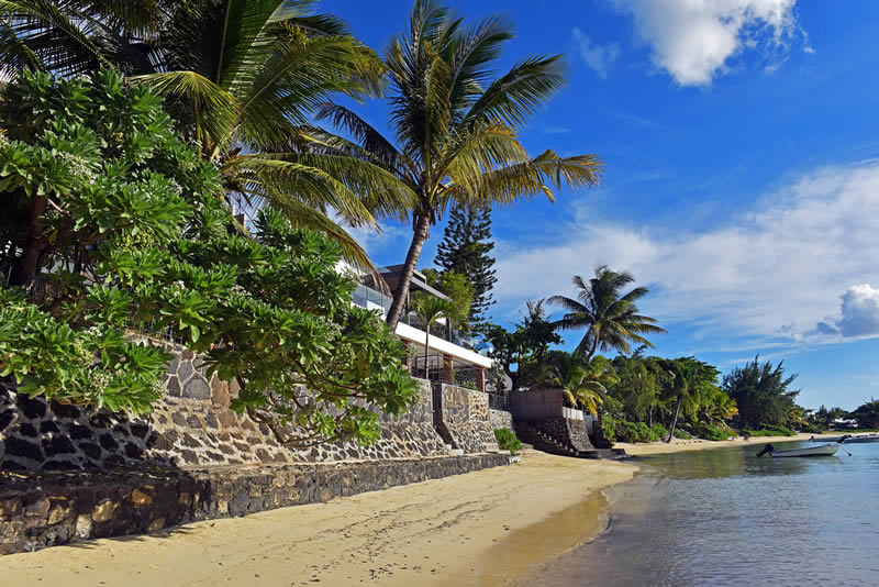 Plage privée côté est Plage privée côté est
