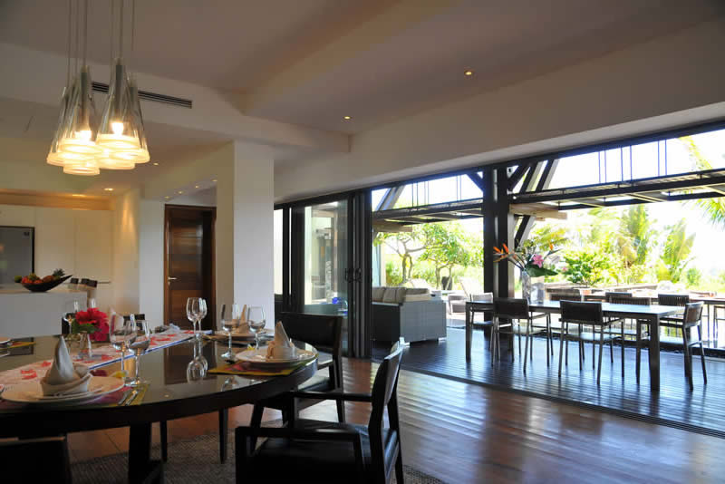 Salle a manger (villa 7 ch) Salle a manger (villa 7 ch)