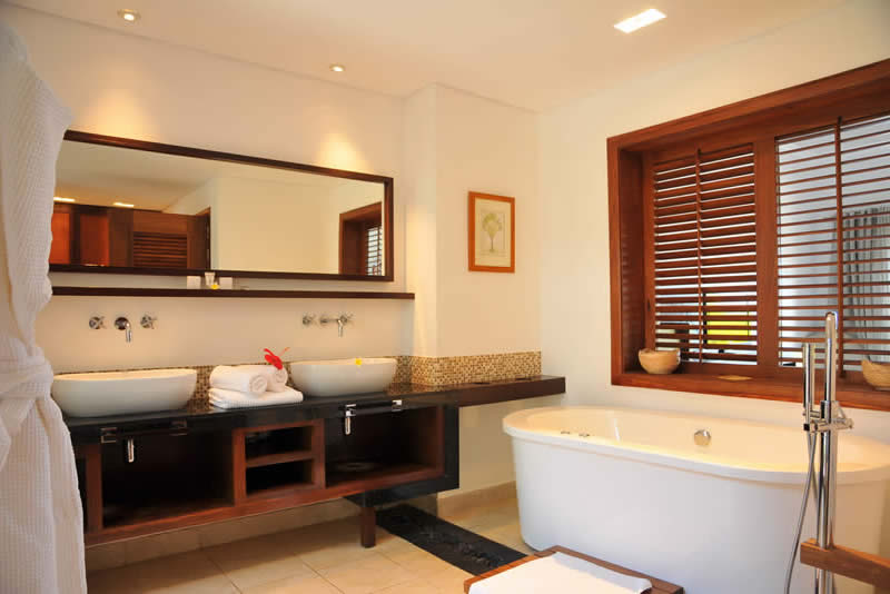 Salle de bain en suite (villa 7 ch) Salle de bain en suite (villa 7 ch)