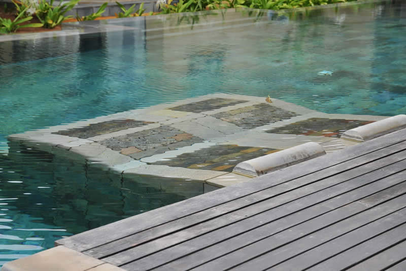 Piscine (villa 5 ch) Piscine (villa 5 ch)